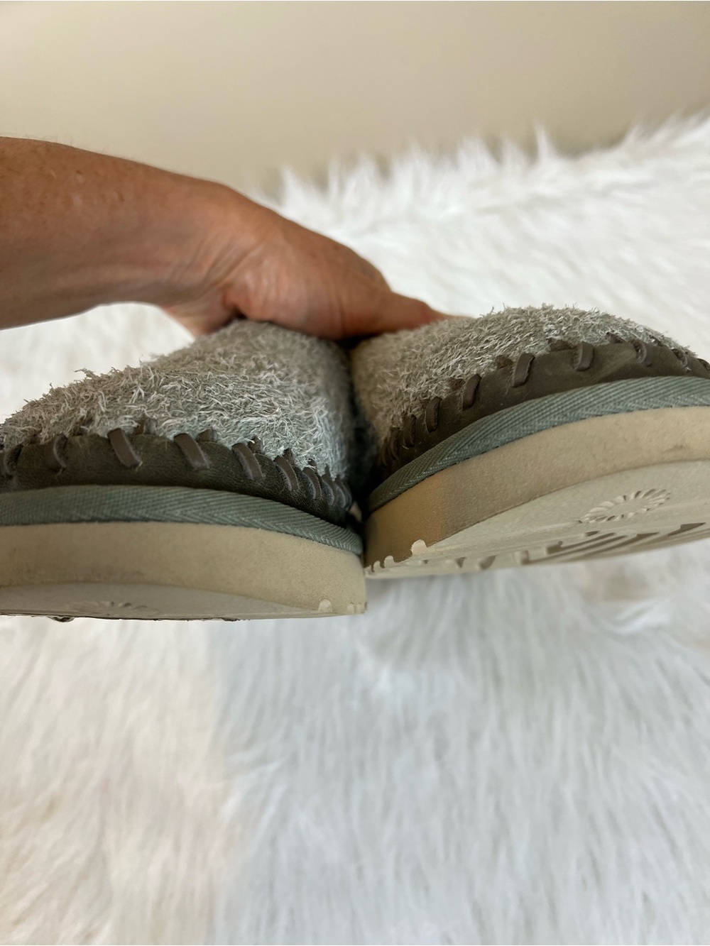 Ugg Micro Biarritz  Cozy sided Slip-On Shoes in Light Gray 11 - Picture 5 of 11